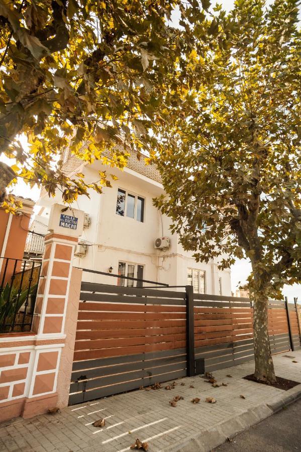 Hostal Orange Vibes Paterna Exterior photo